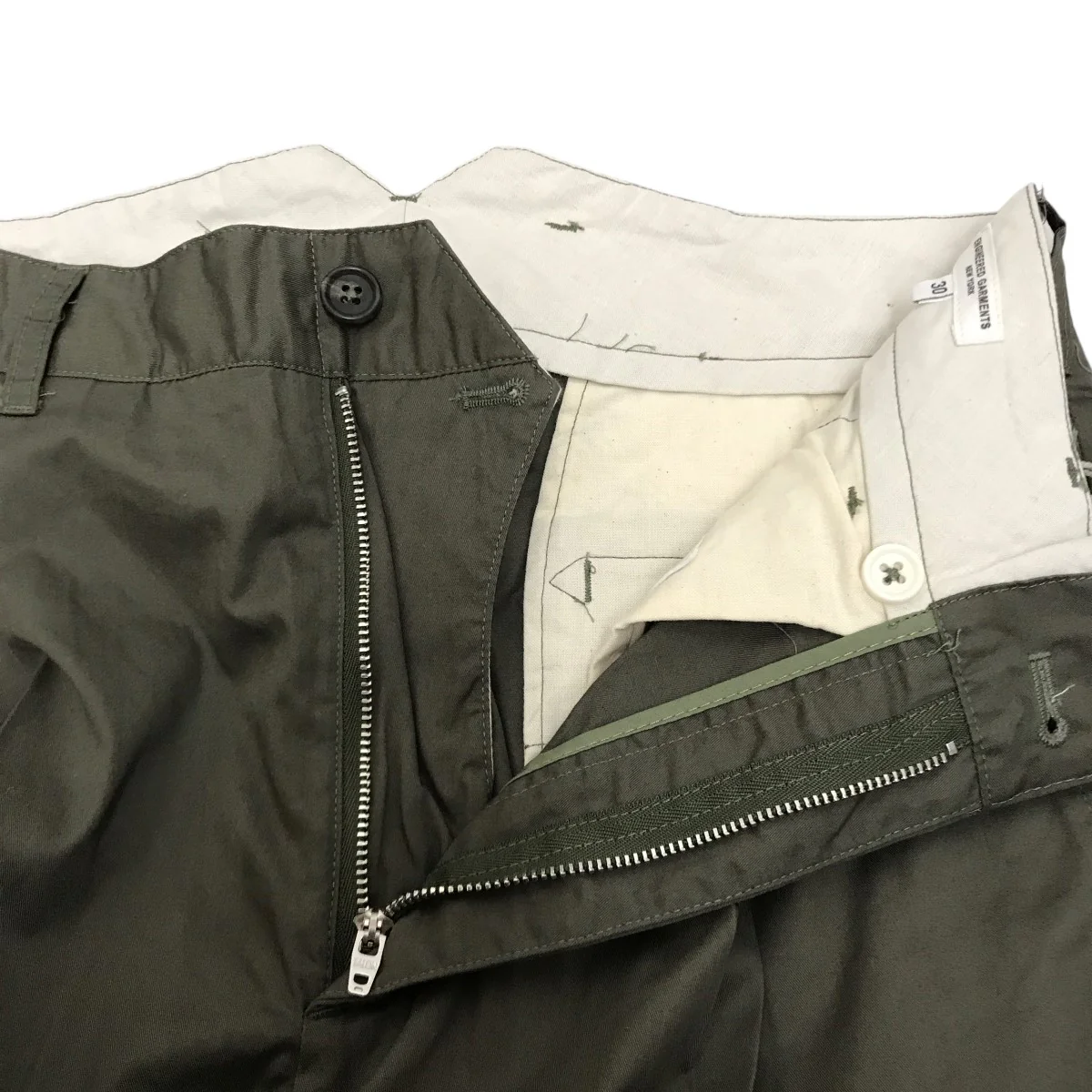 裾ボタンショートパンツ - Image 3