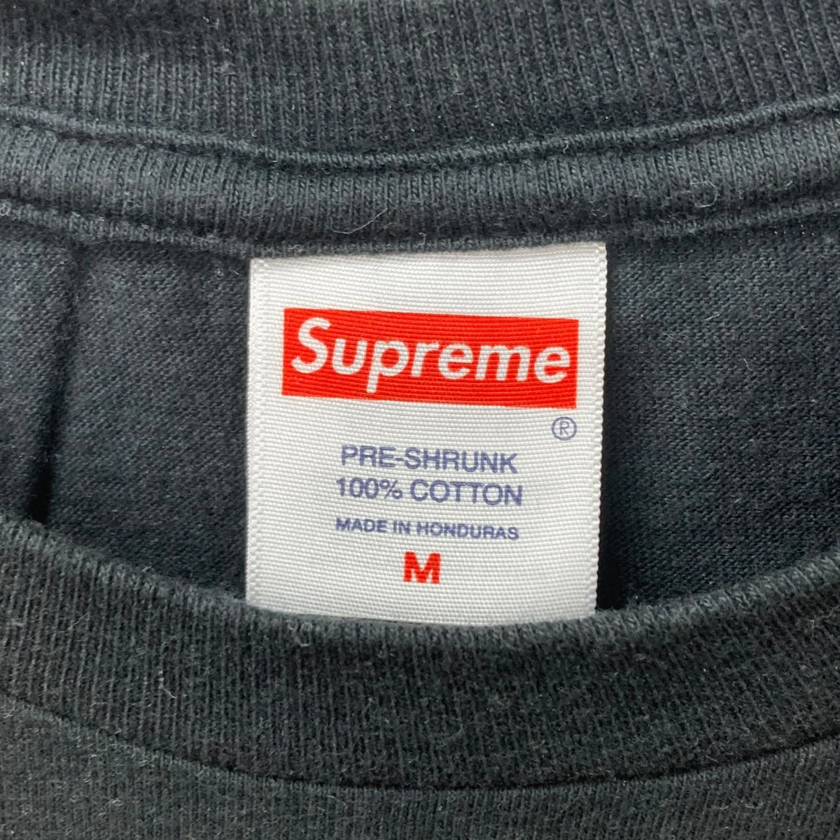 Black Tail Tee プリントTシャツ - Image 4